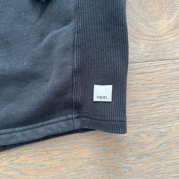 EUC Vuori renew oversized crew sweatshirt - Picture 3 of 3